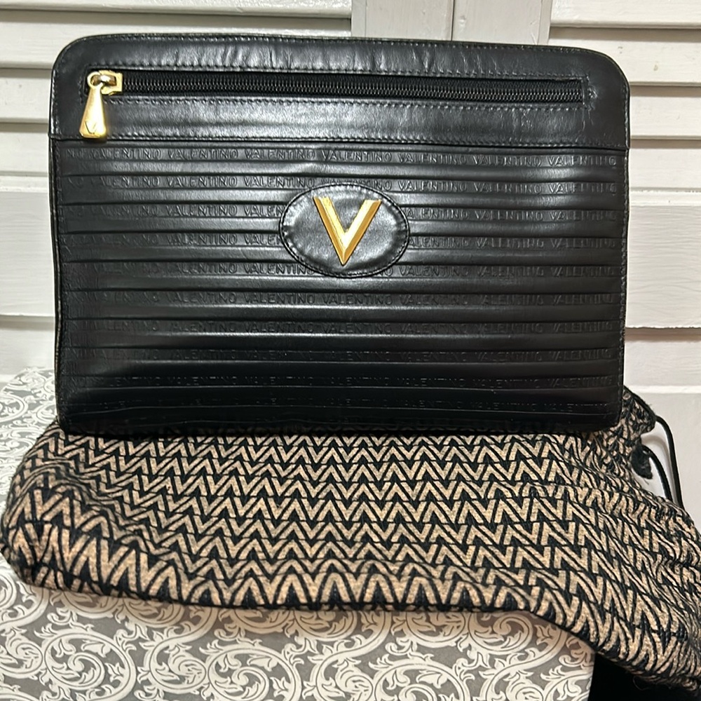 Mario Valentino
